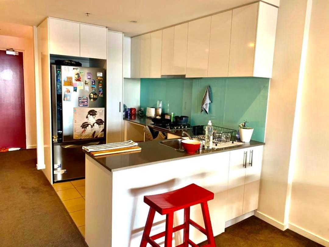Homestay Shared Homestay Tranquil Art Deco Private With Private Bathroom In Brunswick